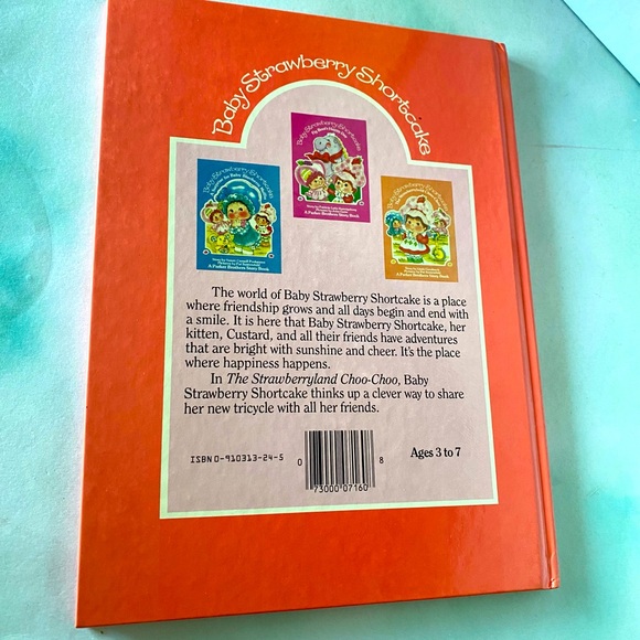 STRAWBERRY SHORTCAKE VINTAGE 80s COLLECTABLE HARDCOVER BOOK BUNDLE OF 3 - Picture 5 of 16